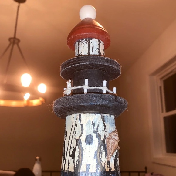 vintage light house accent piece - Picture 4 of 5